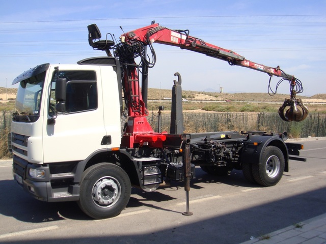 Alquiler de Camión Grúa (Truck crane) / Grúa Automática 18 tons .  en Alicante, Alicante, España